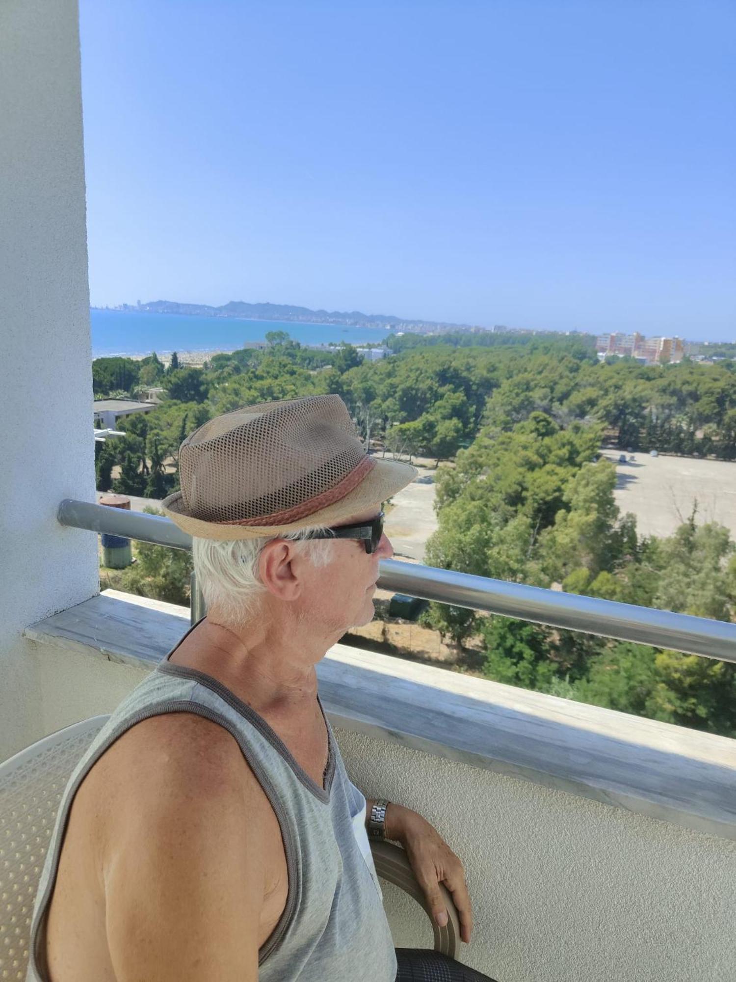 Magnifique Duplex Avec Terrasse Et Balcon Vue A 100m De La 3 * Durres